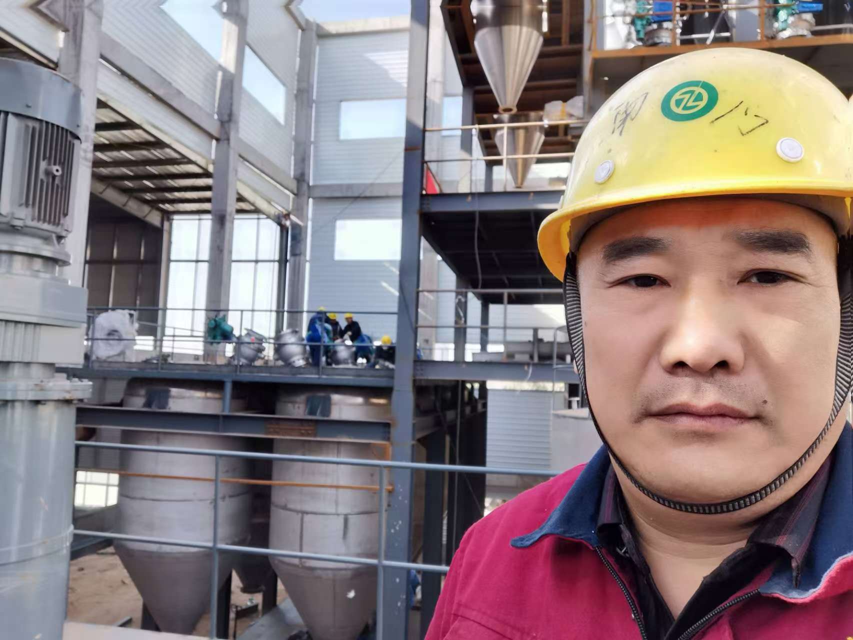 河南正佳能源環(huán)保二期安裝調(diào)試現(xiàn)場(chǎng)